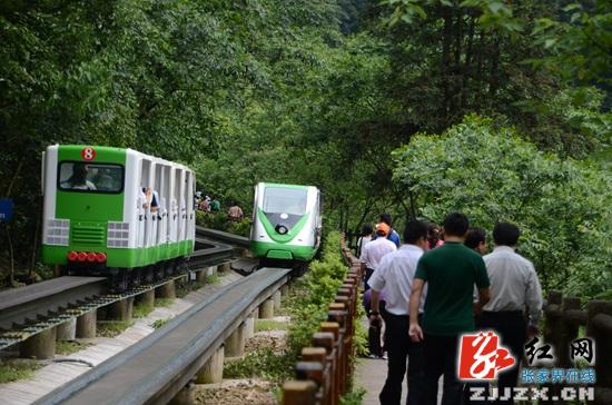 张家界主打“生态旅游牌”迎端午　学生游将现高峰