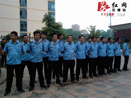 校园市容“白加黑” 岳塘区城管执法局为考生“保驾护航”