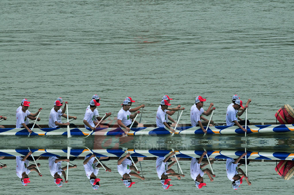 浏阳河竞渡 资料图