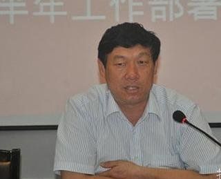 陕西潼关国土局长组织围殴记者 称“让你死这”