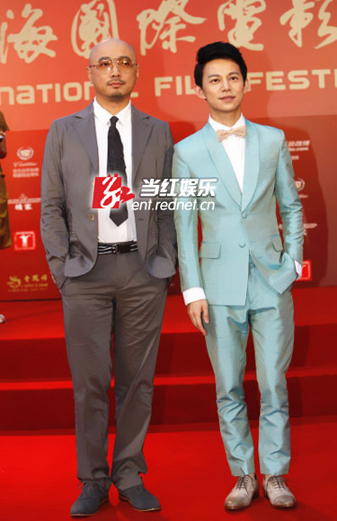 徐峥何炅亮相上海电影节