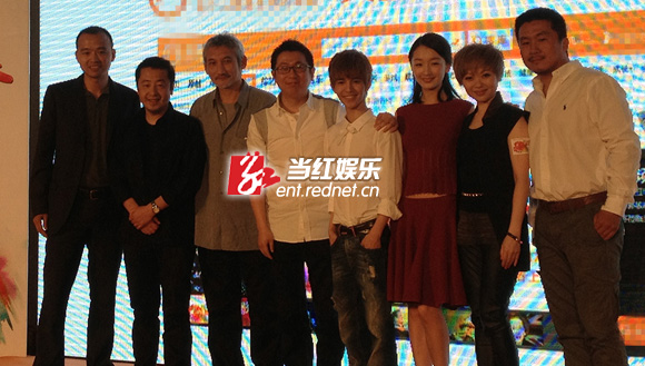 黄真真与徐克贾樟柯等参加电影座谈会，谈论“文艺”电影走向。