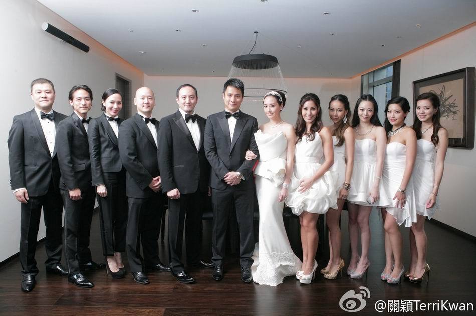 关颖婚礼照爆乳出镜 伴娘团美艳(组图)