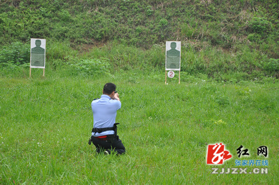 张家界永定区公安机关320余名民警接受考核