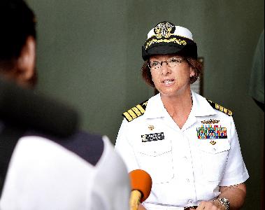 美国海军任命首位女性将军驻韩美军海军司令