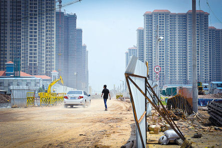 广州的房地产建设热火朝天（图文无关）。羊城晚报记者 艾修煜 摄