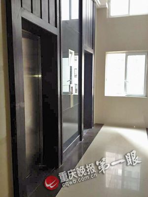 安琪就是从这个窗户坠楼