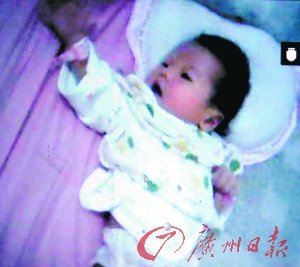 未婚生女六天后送人 反悔索女抱养者拒还(图)