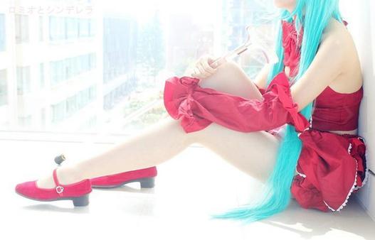 初中生<em>萌妹子</em>COS女神 <em>丝袜</em>美腿抢眼(图)_教育