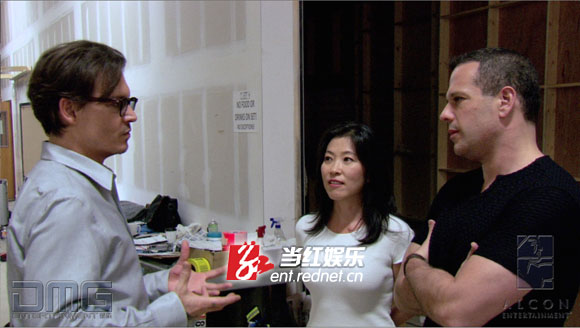 约翰尼•德普+吴冰+丹+在聊剧中角色