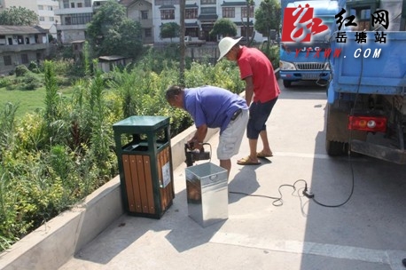 朱卓英督查霞城乡“清洁岳塘”环卫设施完善工作