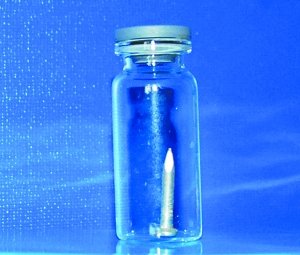 2岁半留守女童误吞两枚钢钉险些丧命(图)