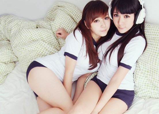 街拍各种形形<em>色色</em>的丝袜<em>美女</em>大学生(图)_教育