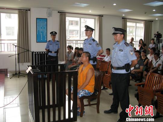 广西龙江镉污染事件3官员10名企业责任人一审获刑