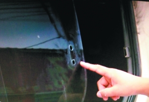 “火攻”一夜 洗劫六车