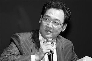 新华社记者实名举报华润高管 已考虑遭迫害可能
