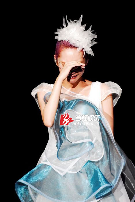 杨丞琳上海震撼开唱 全能天后华丽蜕变7