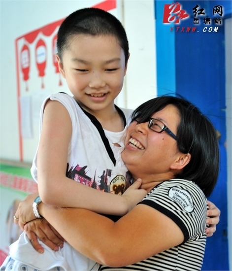 【寻找最美岳塘人】王芳:“星星”的守护者