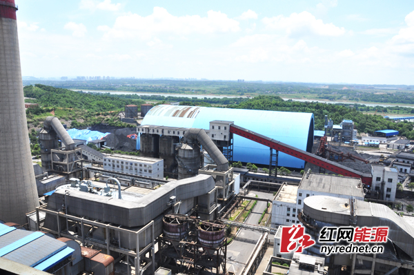 湘潭发电公司煤场远景。