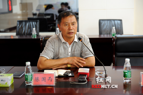 曾在部队担任正团职军官的陈国丙。