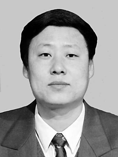 国家邮政局党组成员、副局长苏和