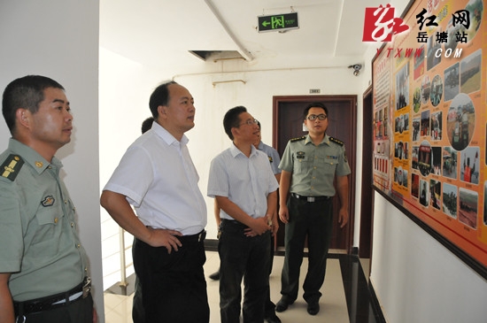 孙银生带队调研区人武部工作