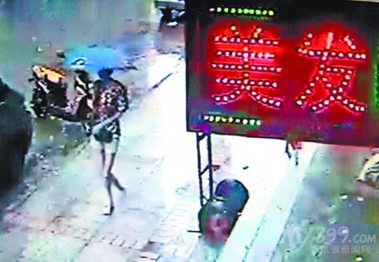 [<em>视频</em>]<em>孕妇</em>诱女孩供丈夫性侵 监拍女孩送其回家