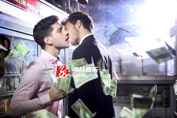 杨丞琳《天使之翼》拍摄MV