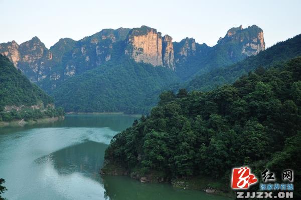 清凉邀远客绿水待嘉宾 张家界旱情无碍核心景区旅游