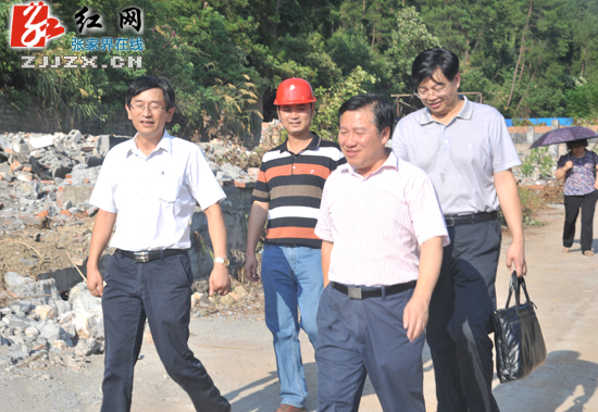 省发改委督察组来张家界市技工学校调研