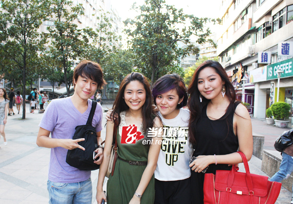 刘思涵与孙自佑等好友