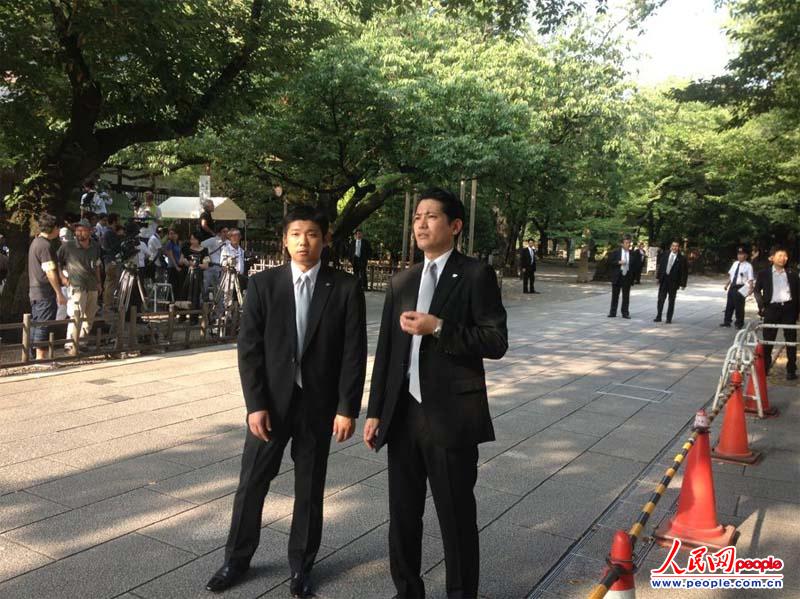 政府安保人员到场。（摄影：赵松）