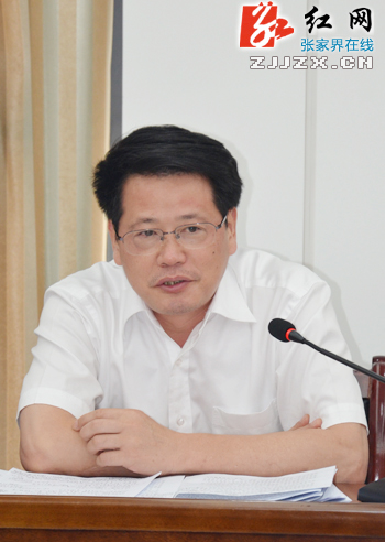 杨光荣调研全市统一战线工作