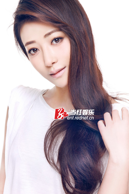 陈紫函女人味十足