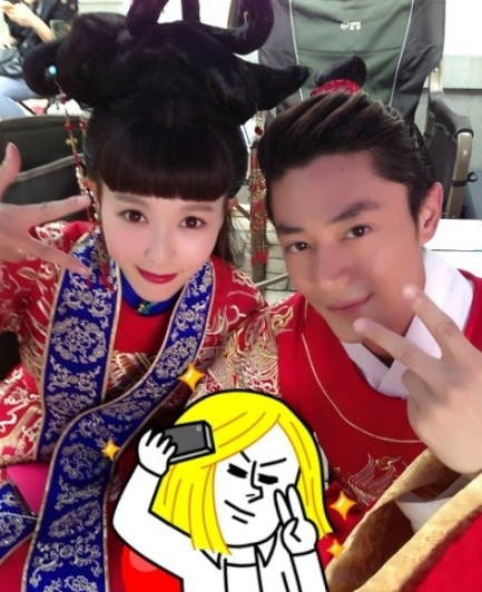 唐嫣在微博里经常晒与霍建华的合照