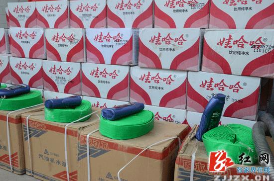 张家界军分区赴马家溪村抗旱救灾慰问
