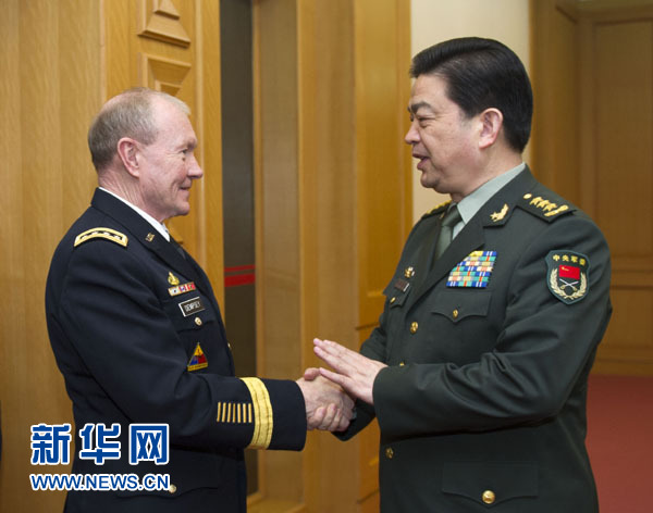 2013年4月23日，中国国务委员兼国防部长常万全在北京会见美军参谋长联席会议主席登普西。新华社记者谢环驰摄