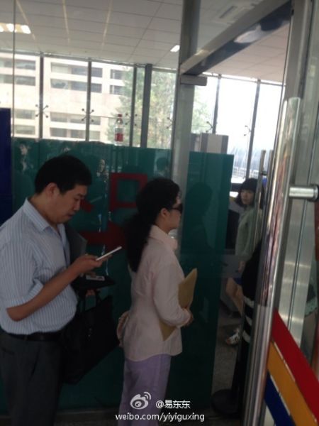 梦鸽现身一言不发