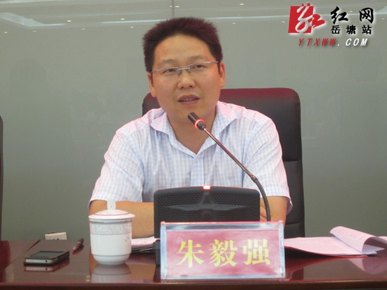 部门联动 共筑校车交通安全防护网