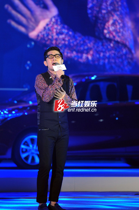 金志文演唱“YARiS-L-致炫”主题曲《Beautiful-Light》