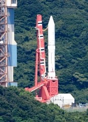 日本新型火箭27日中止发射原因尚不清楚（图）
