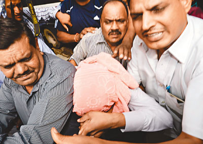 印度巴士轮奸案少年犯仅需服刑2年半民众示威