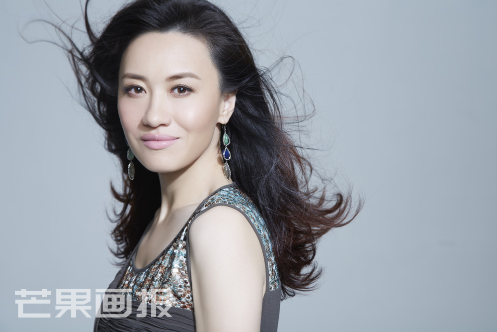 李菲