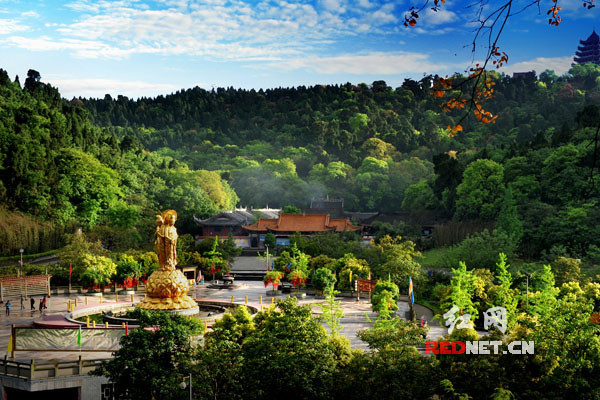 国家4A级旅游景区中国观音故里旅游区灵泉寺风景区。