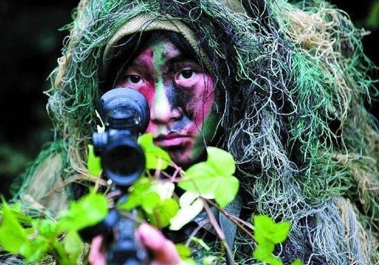 90后女大学生狙击手:枪枪毙敌才是真正的美(图)