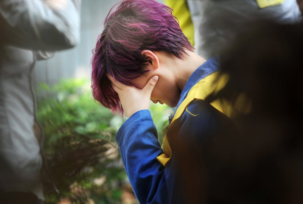 成都女子无照醉驾奥迪撞死朋友 其母卖血8年