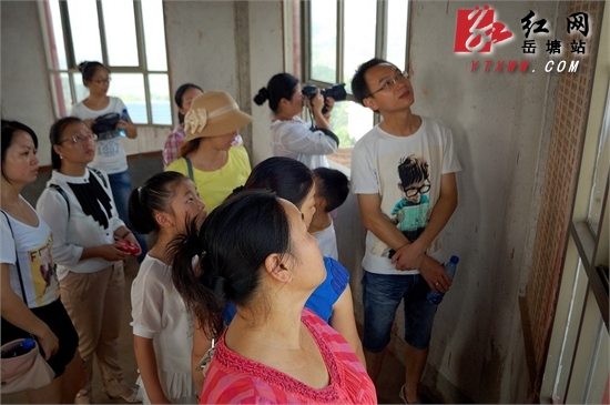 感受道教文化 岳塘新闻网网友采风天师宫（图）