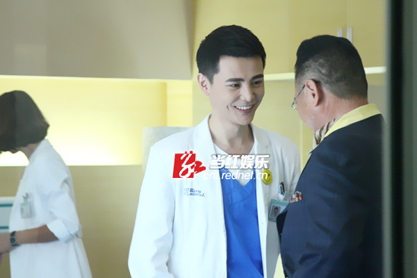 《妇产科》孙坚演绎儿科医生万源