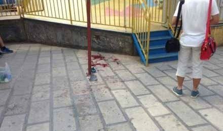 西安游乐设施运转中3名游客被甩落 1人伤情较重