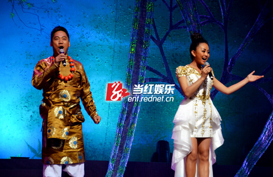 阿鲁阿卓与泽旺多吉演唱《天籁之爱》